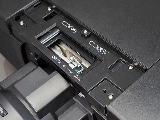 Голографический лазерный проектор Flyin EL-G36KU 4K 7D с 3LCD, 30000 ANSI люмен для уличной проекции на зданиях и 3D-мэппинга в больших помещениях